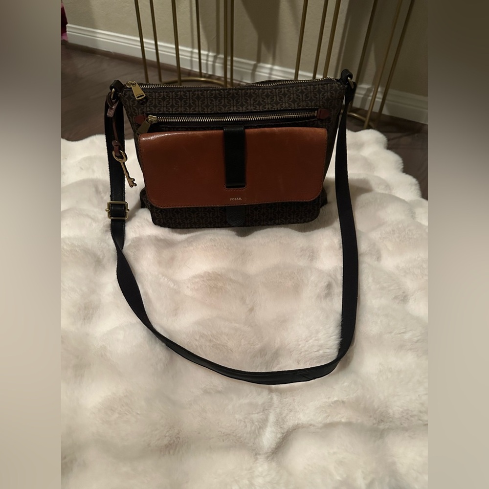 Fossile Woman Kinley Small Leather Crossbody Bag